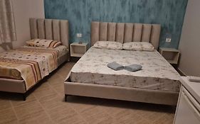 Amras House